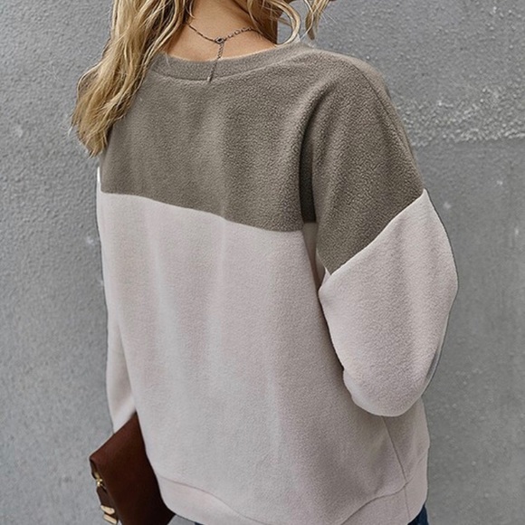 Jersey Pullover NWT - Picture 2 of 3